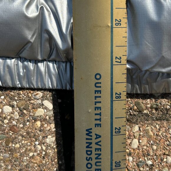 Louis Garneau Quilted Puffer Coat Women's Sz M - Picture 11 of 11